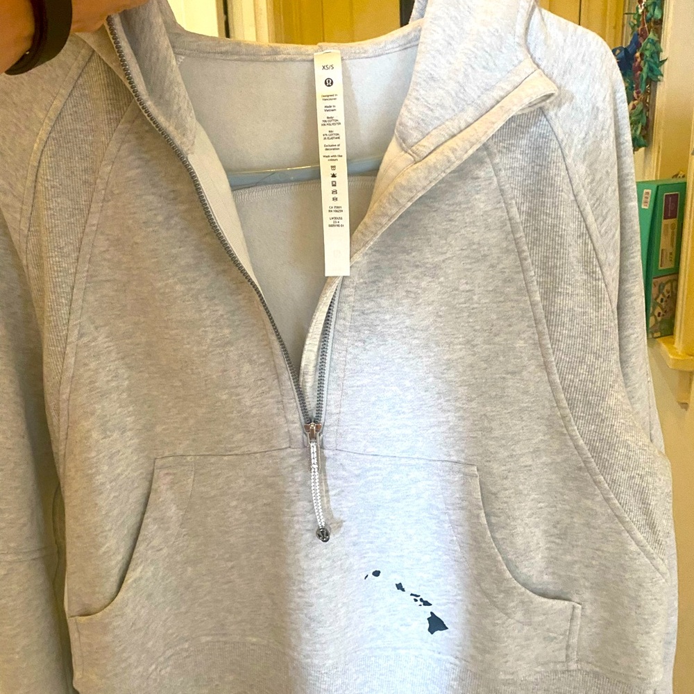 SOLD ELSEWHERE NWT Lululemon scuba 🌈HAWAII ISLAND local sweatshirt SM/XSM